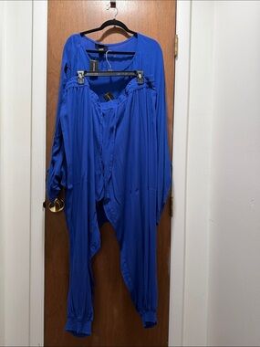Ashley Stewart Royal Blue Gauze Set
